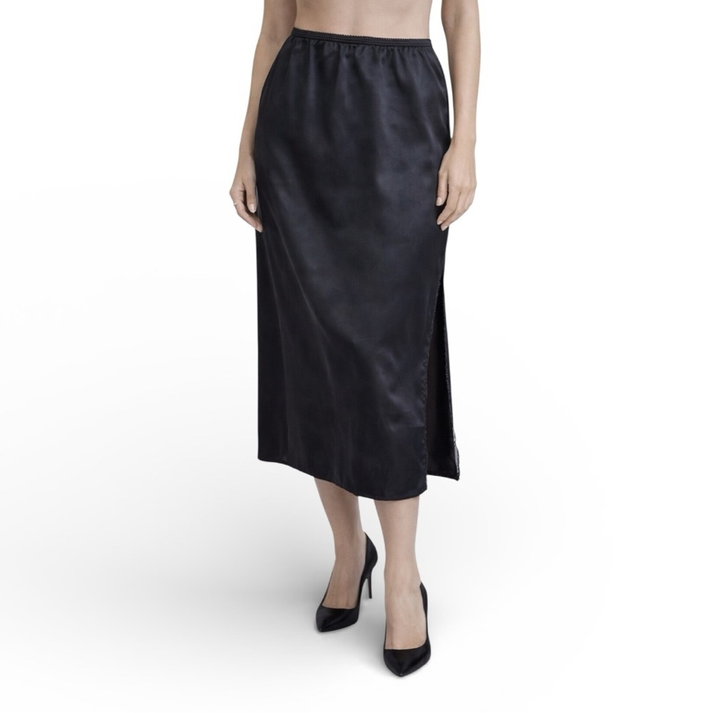 Vtg Wondermaid Black Lingerie Half Slip | Nylon Lace Trimmed Midi | MADE IN USA!